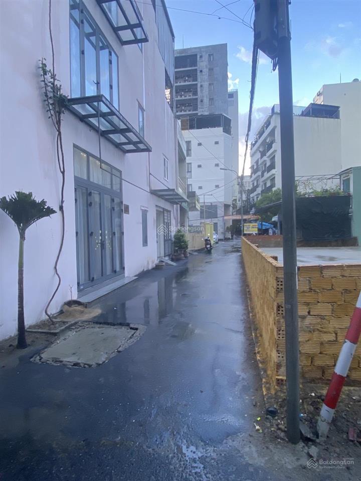 Lô góc, kiệt chuẩn ô tô hà bổng. 243m2. giá 3x tỷ. + một lô đất còn sót lại trên đường hà bổng,