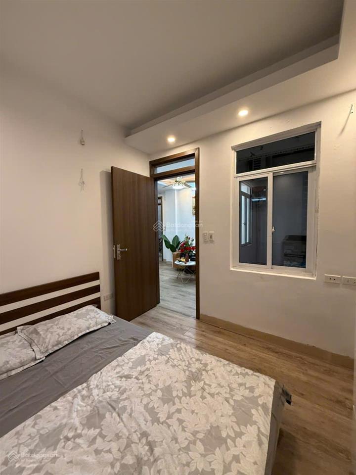 Bán ccmn mặt phố vũ tông phan, thanh xuân sổ hồng từng hộ, 2n2wc 2 thang máy. full nội thất