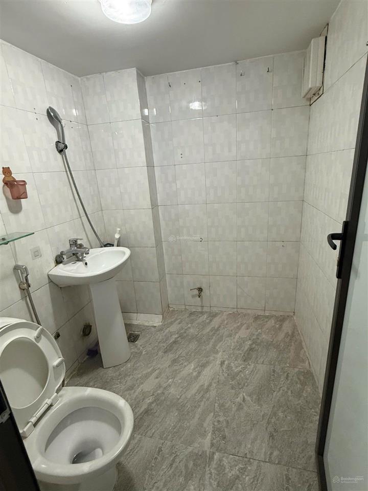 Bán ccmn 50m2 2ngủ hoàng hoa thám, tầng 5 thang bộ siêu rẻ 1.69 tỷ