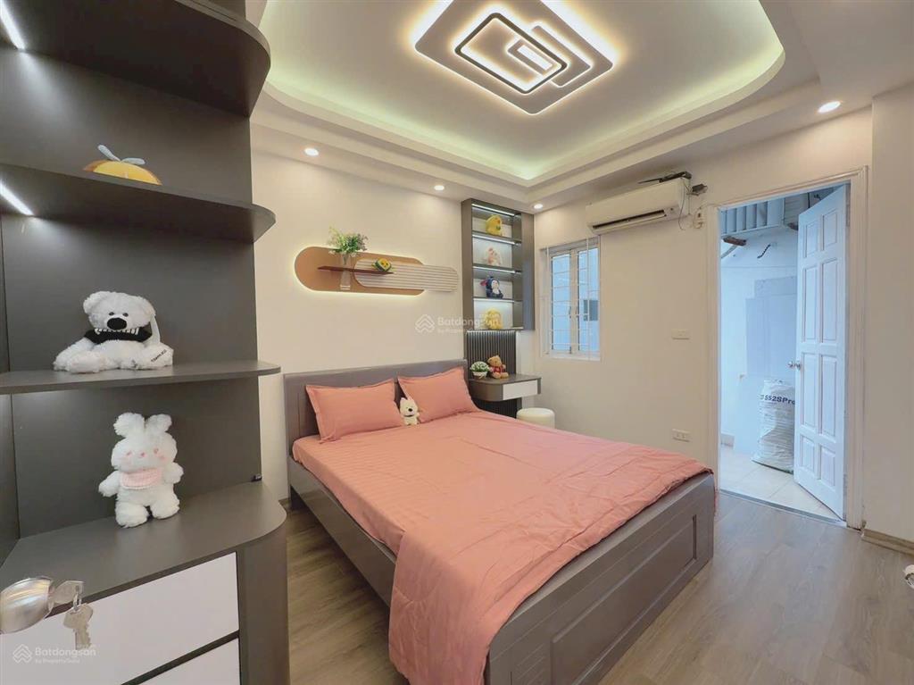 Bán ccmn xuân đỉnh, tầng trung, căn góc ô tô đỗ, nội thất xịn. rộng 2 ngủ, 2 wc