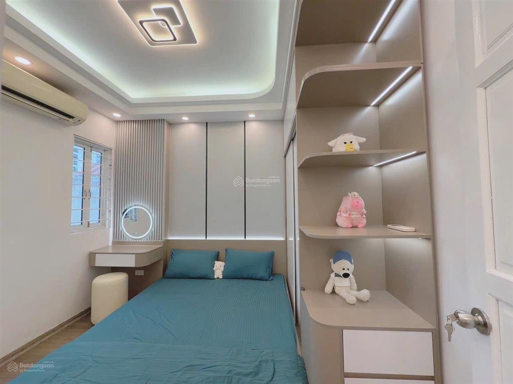 Bán ccmn xuân đỉnh, tầng trung, căn góc ô tô đỗ, nội thất xịn. rộng 2 ngủ, 2 wc