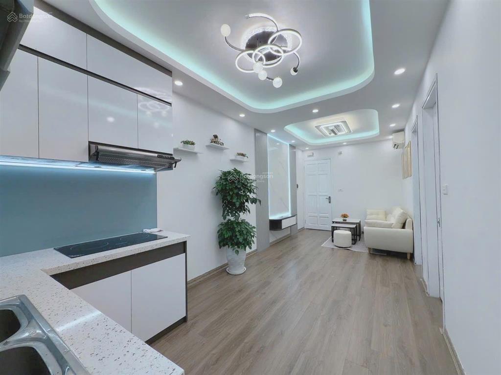 Bán ccmn xuân đỉnh, tầng trung, căn góc ô tô đỗ, nội thất xịn. rộng 2 ngủ, 2 wc