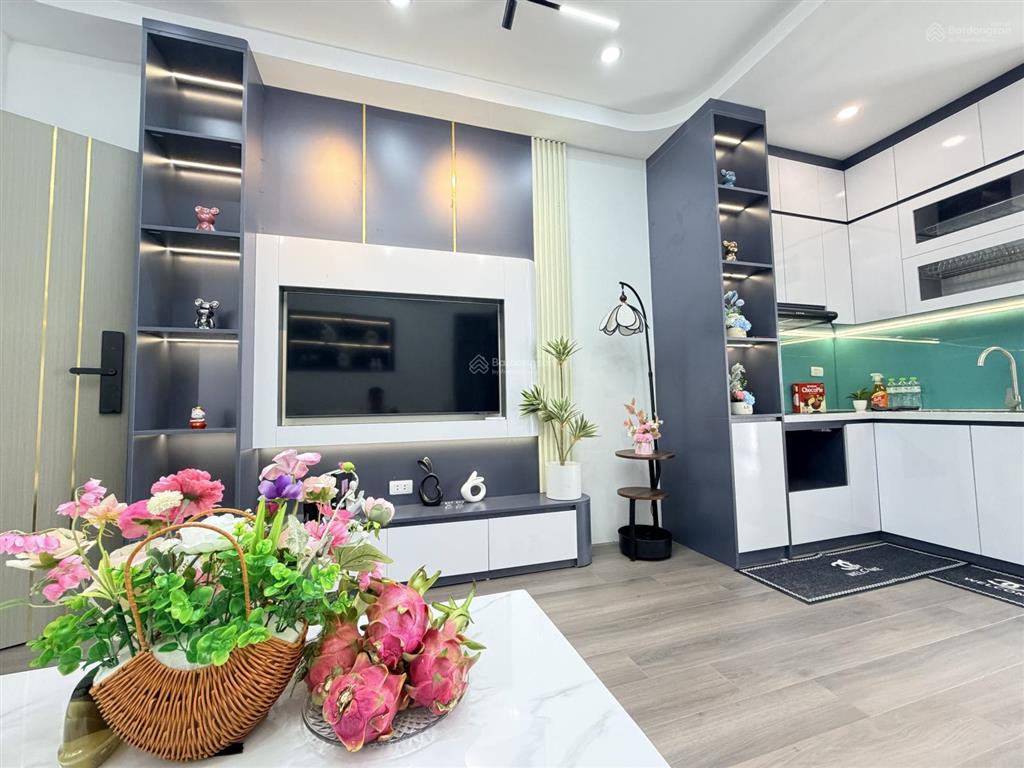 Bán cc mini tố hữu, trung văn  thoáng đẹp nội thất cao cấp  58m có thể làm 3 ngủ. ô tô đỗ cửa