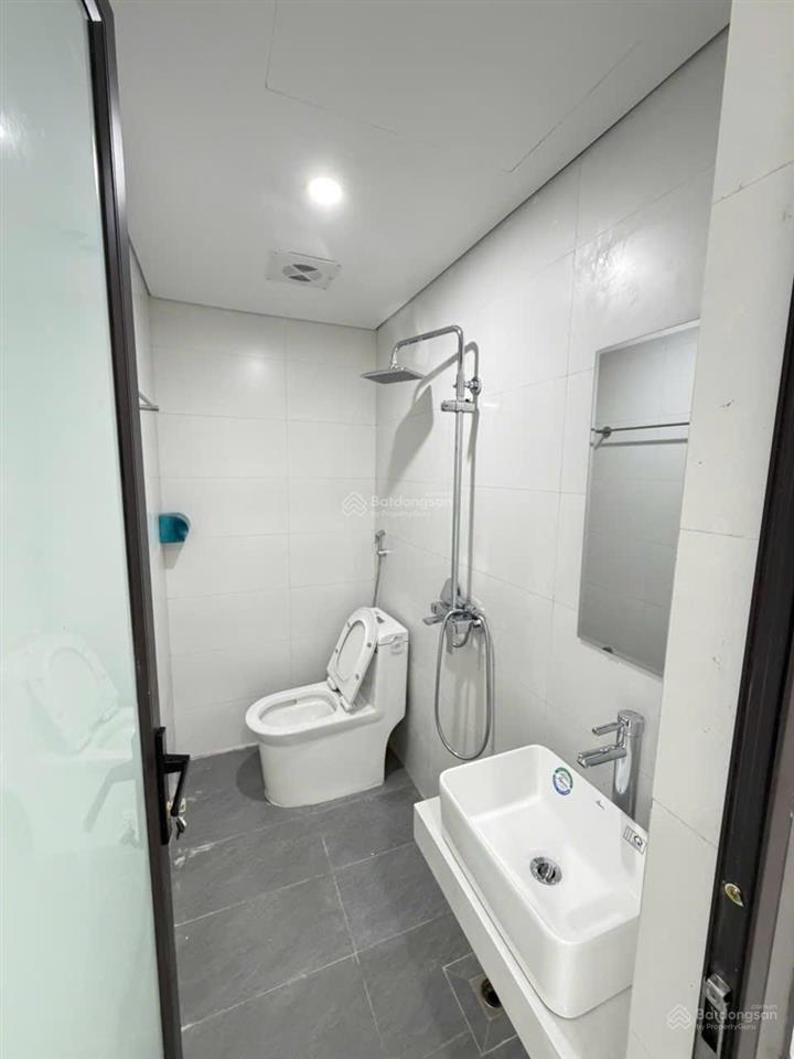 Bán căn mini tầng 1 mặt ngõ kinh doanh nhỏ. mới tinh. full nội thất đầy đủ. giá tốt