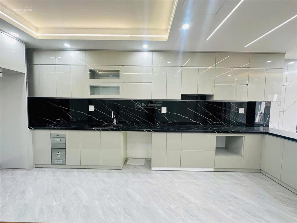 46 m2*7t, đường giải phóng, hoàng mai, ô tô, thang máy, 0985 818 ***