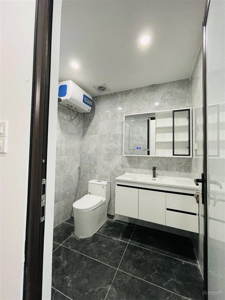 46 m2*6t*15.75 tỷ, ngã 4 phố lạc trung, kim ngưu, hbt, ô tô, thang máy, 0985 818 ***.
