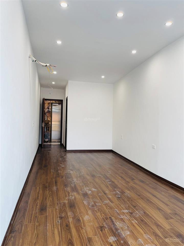 46 m2*6t*15.75 tỷ, ngã 4 phố lạc trung, kim ngưu, hbt, ô tô, thang máy, 0985 818 ***.