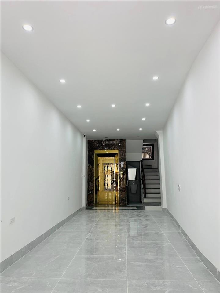 46 m2*6t*15.75 tỷ, ngã 4 phố lạc trung, kim ngưu, hbt, ô tô, thang máy, 0985 818 ***.