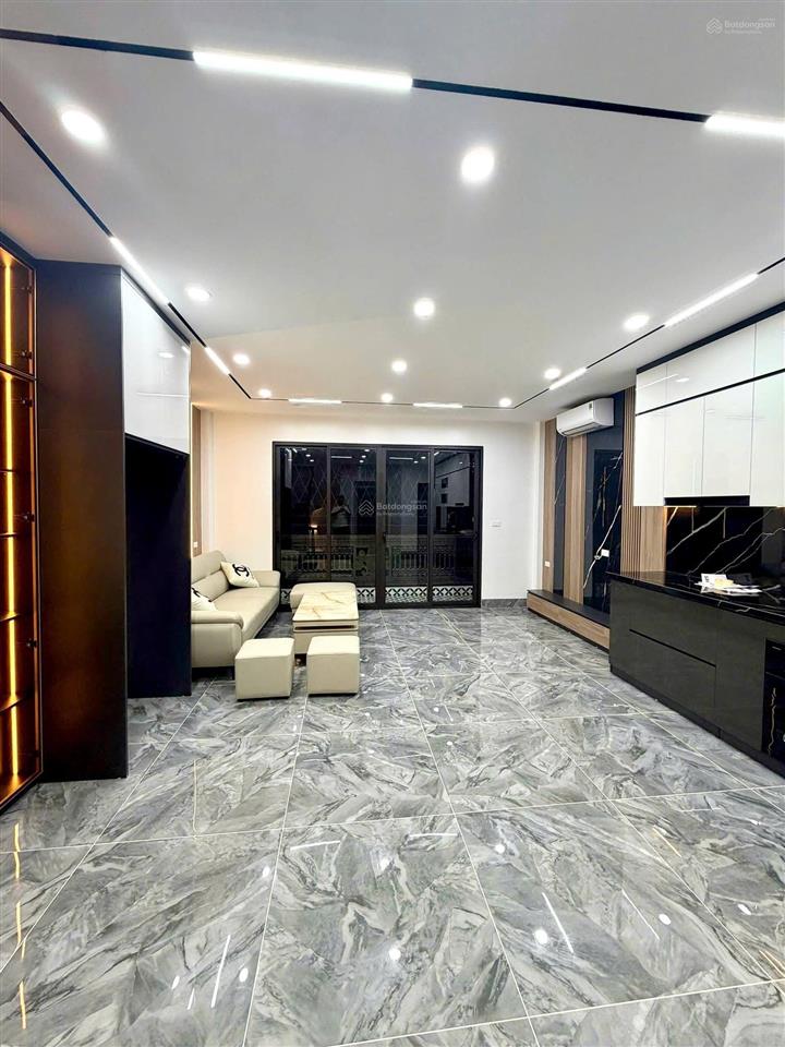 45 m2*6t*17.88 tỷ, mặt phố q. hoàng mai, ô tô, thang máy, kinh doanh, 0985 818 ***