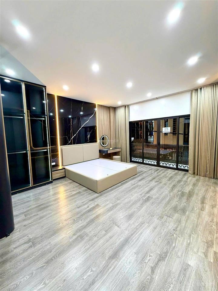 45 m2*6t*17.88 tỷ, mặt phố q. hoàng mai, ô tô, thang máy, kinh doanh, 0985 818 ***