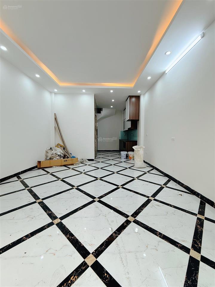 9.45 tỷ*46 m2*5t, bờ sông sét, trương định, hoàng mai, thang máy, 0985 818 ***