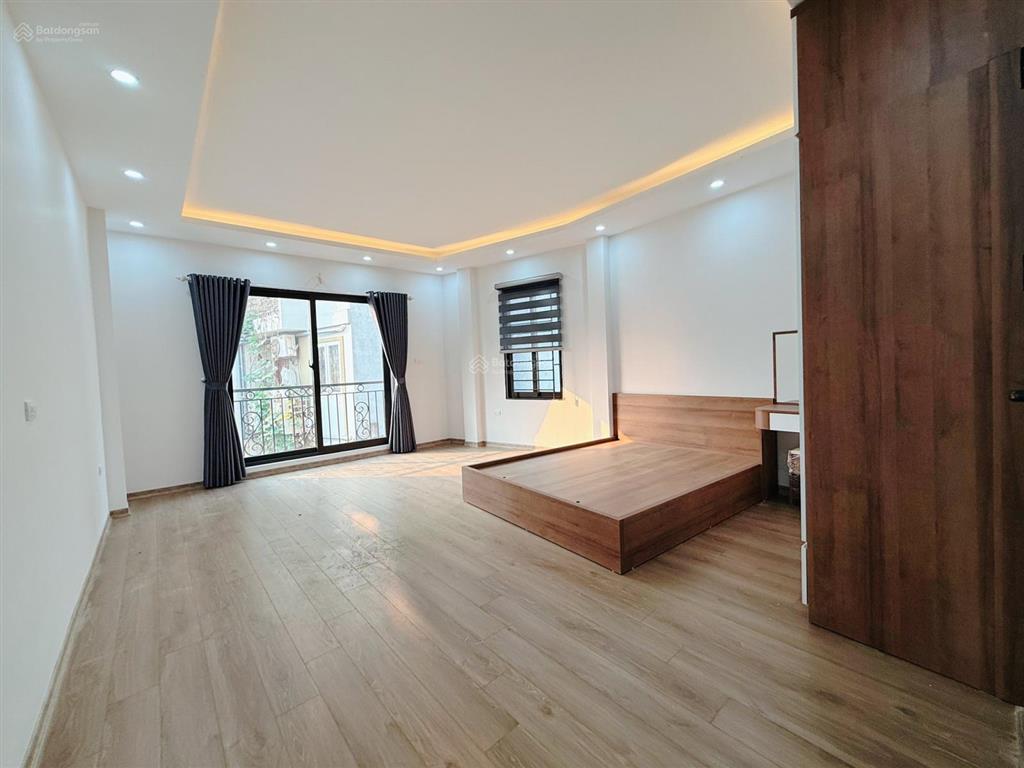 9.45 tỷ*46 m2*5t, bờ sông sét, trương định, hoàng mai, thang máy, 0985 818 ***