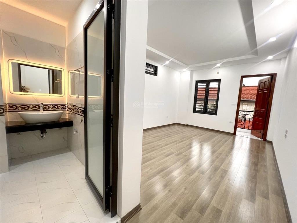 38 m2*5t*6.86 tỷ ngã 4 trần khát chân, kim ngưu, 0985 818 ***.