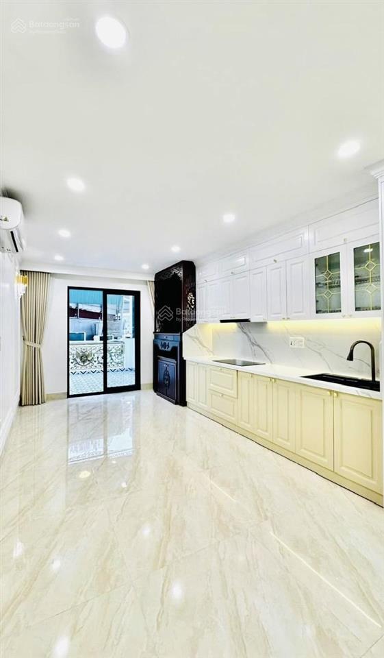 42 m2*5t*11.75 tỷ, đh kinh tế  quốc dân, p. lê thanh nghị  hbt, thang máy, 0985 818 ***
