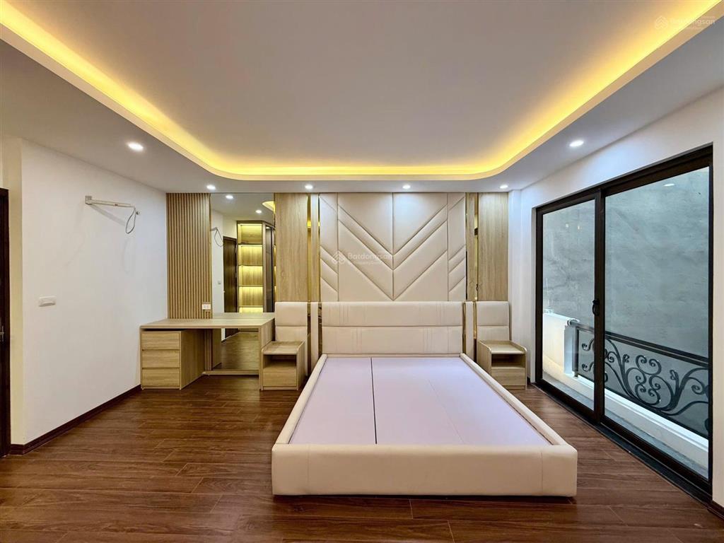55 m2*6 tầng, trương định  hoàng mai, thang máy, 0985 818 ***