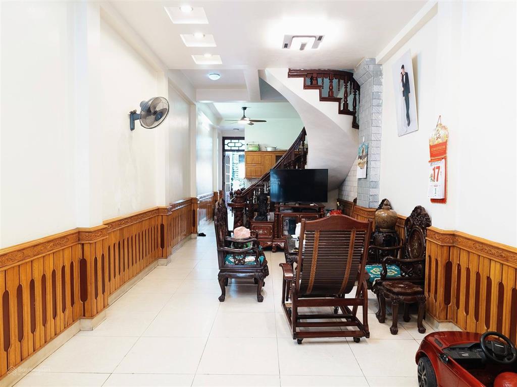 190tr/m2, phân lô đường giải phóng  hoàng mai  ô tô tránh, 0985 818 ***
