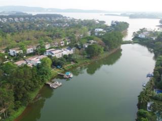 Hiếm!! căn góc villa tân cổ điển 450m2, 2 mặt đường, 1 mặt view hồ đại lải, sổ lâu dài, 8 phòng ngủ