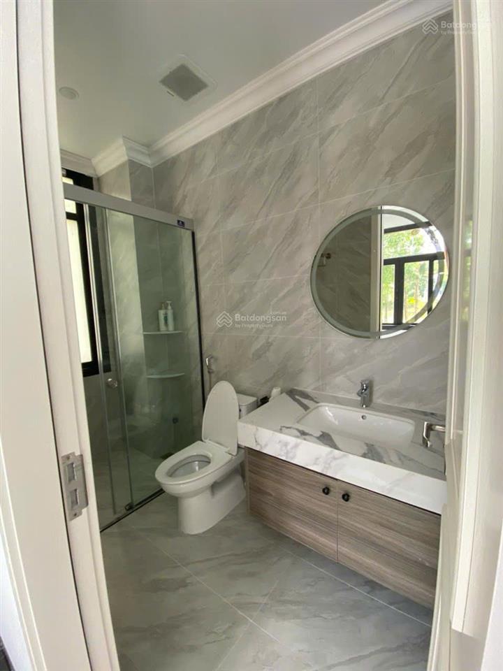 Hiếm!! căn góc villa tân cổ điển 450m2, 2 mặt đường, 1 mặt view hồ đại lải, sổ lâu dài, 8 phòng ngủ