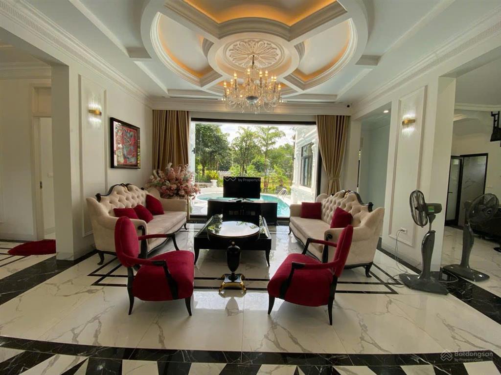 Hiếm!! căn góc villa tân cổ điển 450m2, 2 mặt đường, 1 mặt view hồ đại lải, sổ lâu dài, 8 phòng ngủ