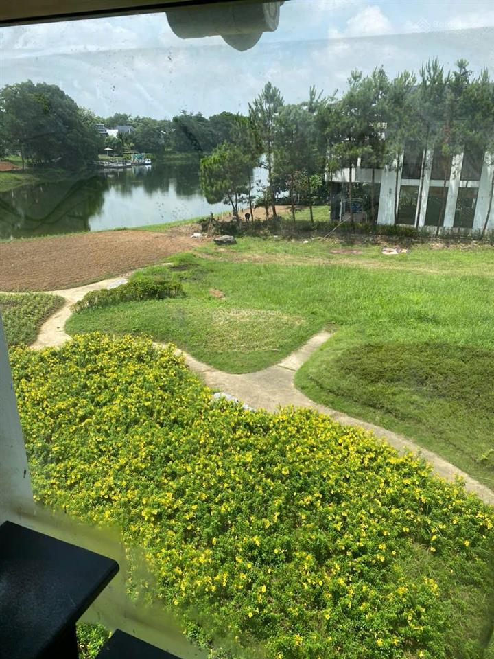 Hiếm!! căn góc villa tân cổ điển 450m2, 2 mặt đường, 1 mặt view hồ đại lải, sổ lâu dài, 8 phòng ngủ