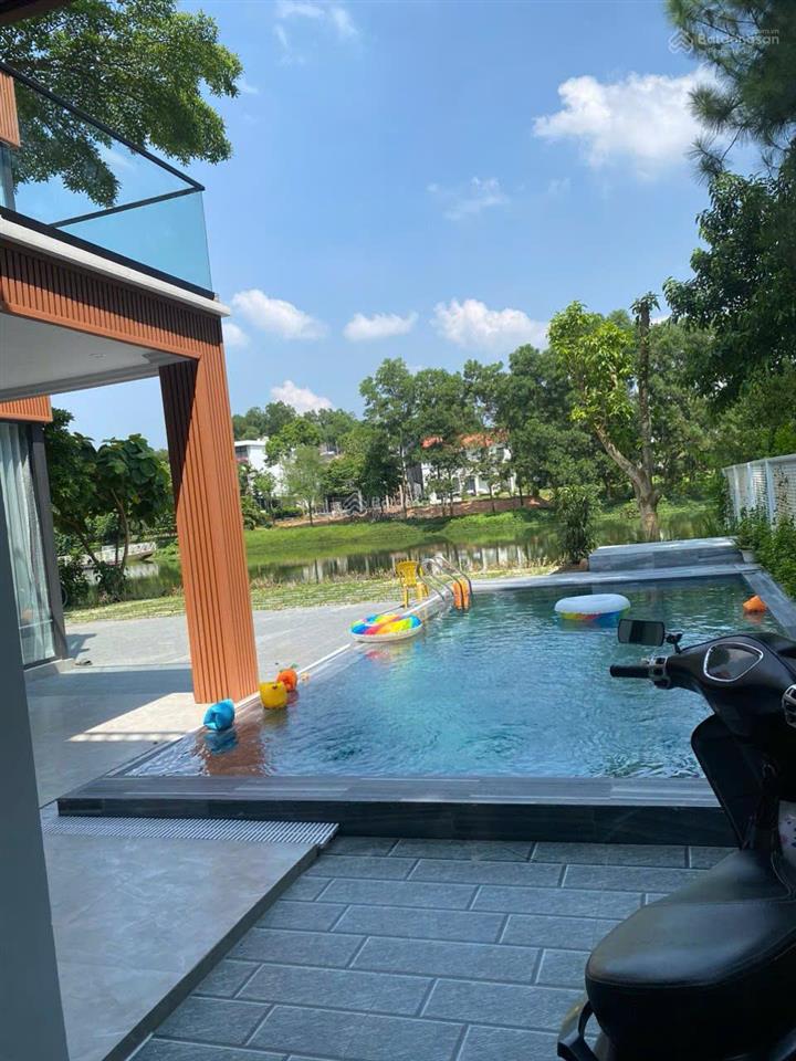 Bán biệt thự view mặt hồ đại lải 304m2 sổ sở hữu lâu dài, 5 phòng ngủ, full nội thất cao cấp