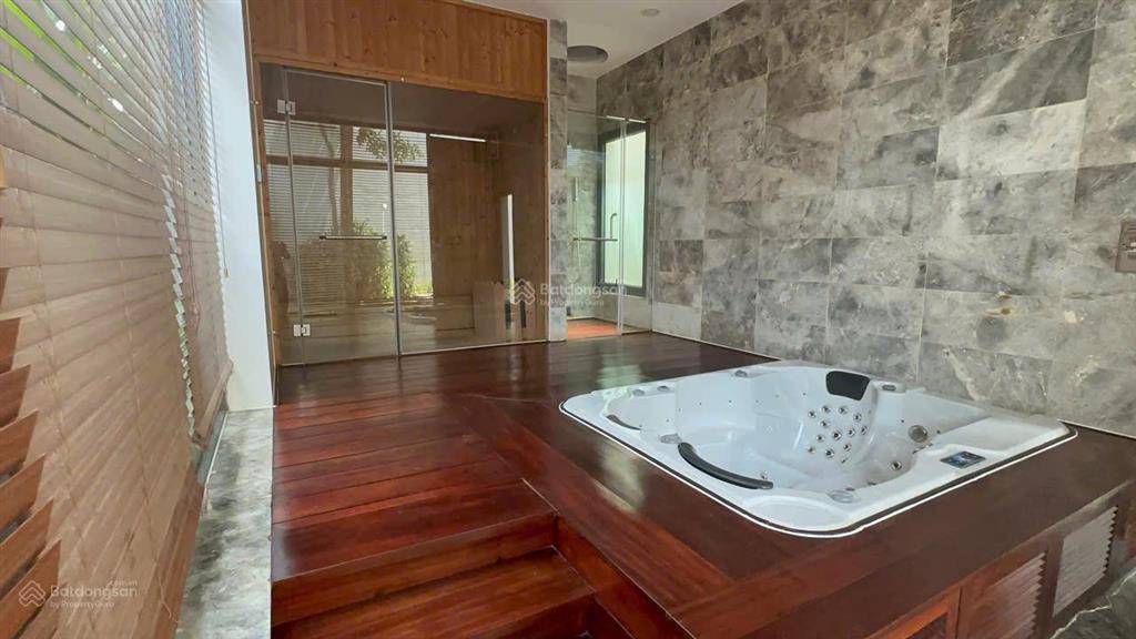 Bán villa 325m2 view vườn hồng  vị trí trung tâm flamingo đại lải | không gian nghỉ dưỡng độc đáo