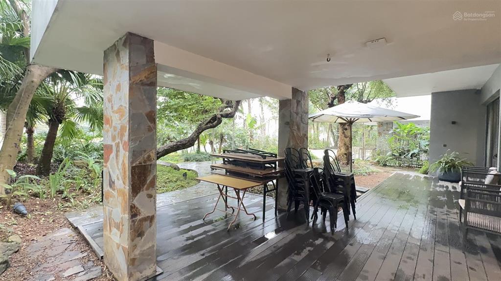 Bán villa 540m2 sử dụng view trực diện hồ đại lải, bán đảo skylake, tay chạm nước giá chỉ 24,5 tỷ