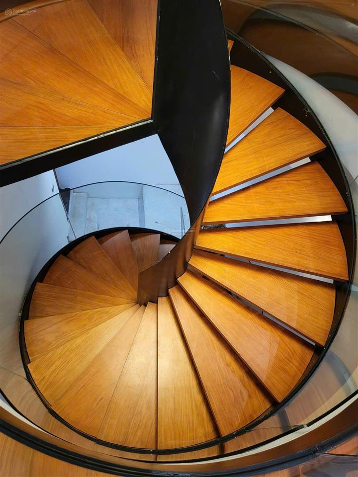 Villa 250m2 venus flamingo  cầu thang xoắn ốc độc lạ, sân vườn mái kính view hồ thanh cao, tam đảo