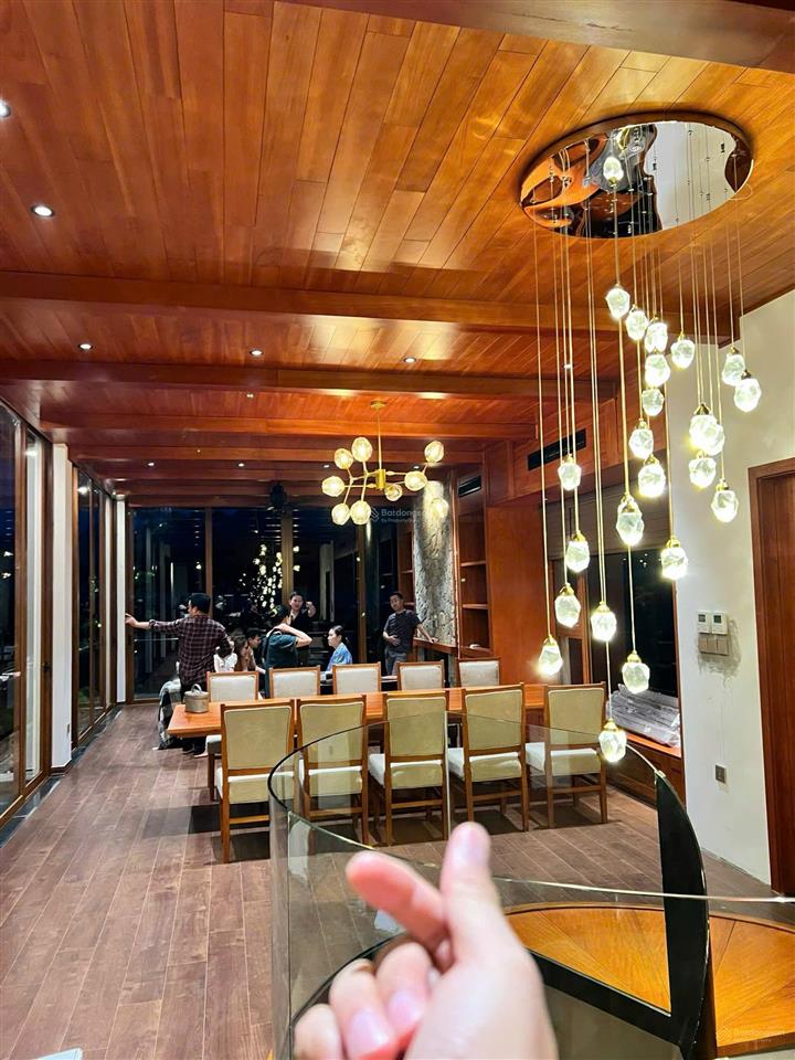 Villa 250m2 venus flamingo  cầu thang xoắn ốc độc lạ, sân vườn mái kính view hồ thanh cao, tam đảo