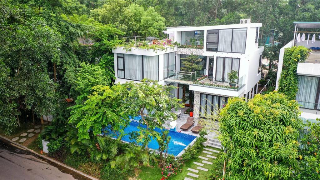 Bán villa 300m2 có hầm với đầy đủ tiện ích xông hơi ướt + khô, bể sục onsen jacuzzi, ngâm thảo dược