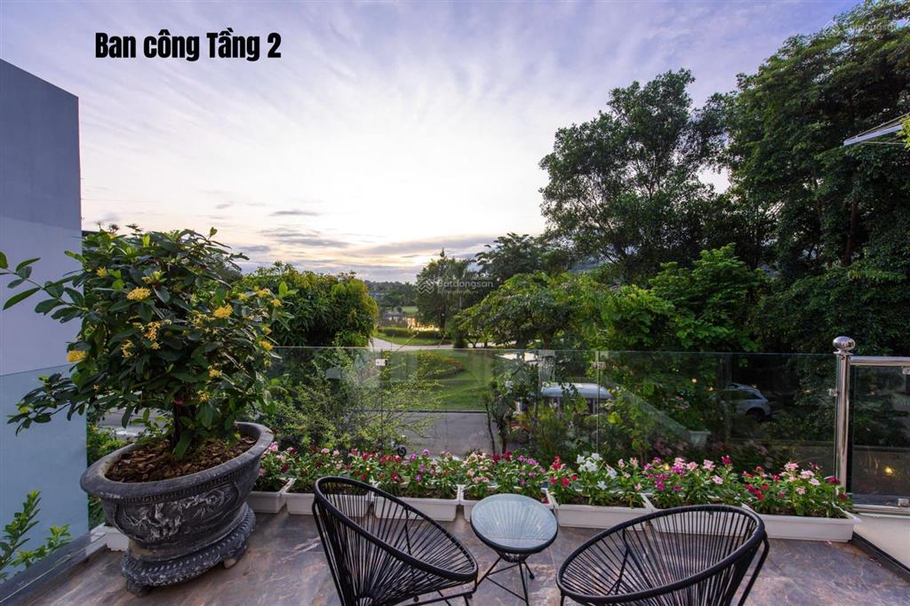 Bán villa 300m2 có hầm với đầy đủ tiện ích xông hơi ướt + khô, bể sục onsen jacuzzi, ngâm thảo dược