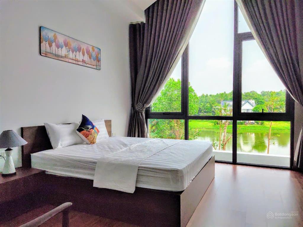 Cần bán villa thiên hạc 500m2, 5 phòng ngủ view hồ thiên yến, chạm nước, view vườn hồng cổ giá tốt