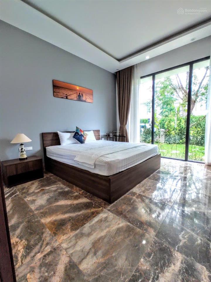 Cần bán villa thiên hạc 500m2, 5 phòng ngủ view hồ thiên yến, chạm nước, view vườn hồng cổ giá tốt