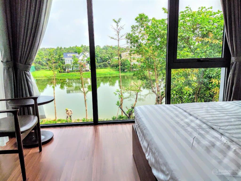 Cần bán villa thiên hạc 500m2, 5 phòng ngủ view hồ thiên yến, chạm nước, view vườn hồng cổ giá tốt