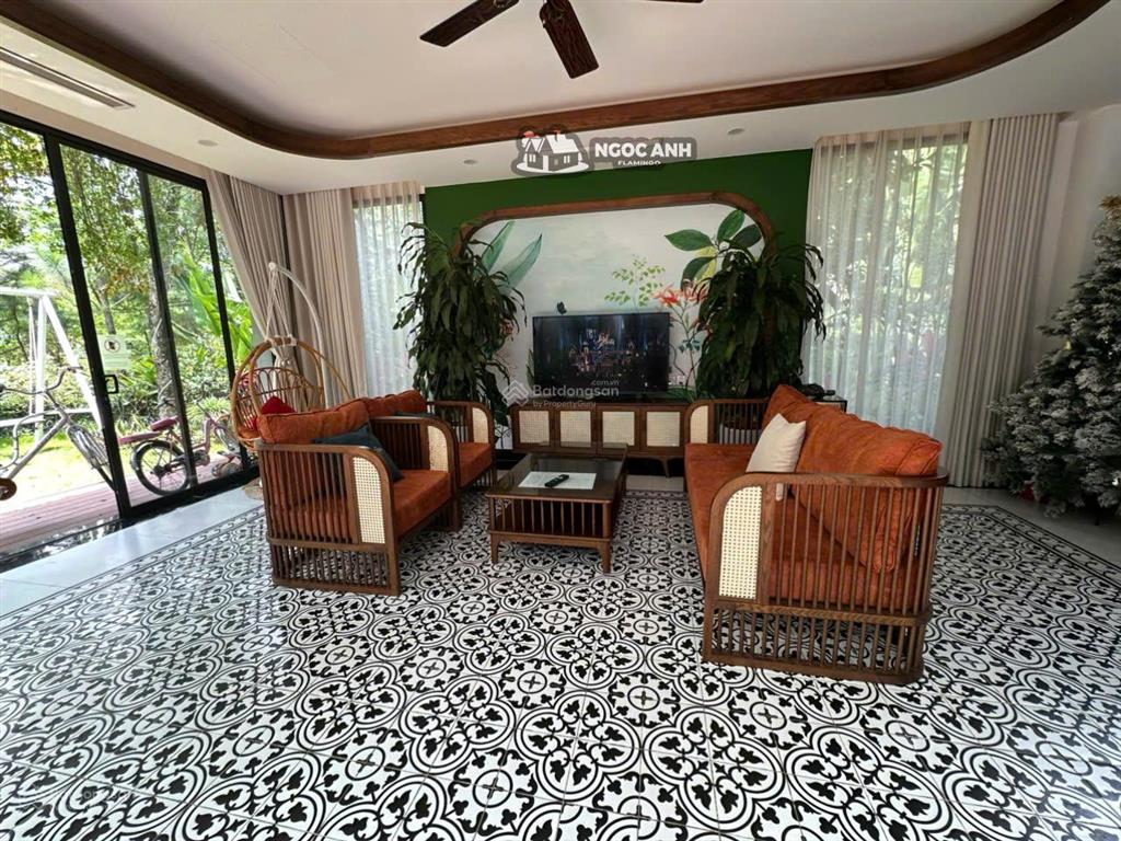 Bán villa 250m2 sổ lâu dài đậm chất nghỉ dưỡng bali ngay tại flamingo đại lải resort giá 12,8 tỷ