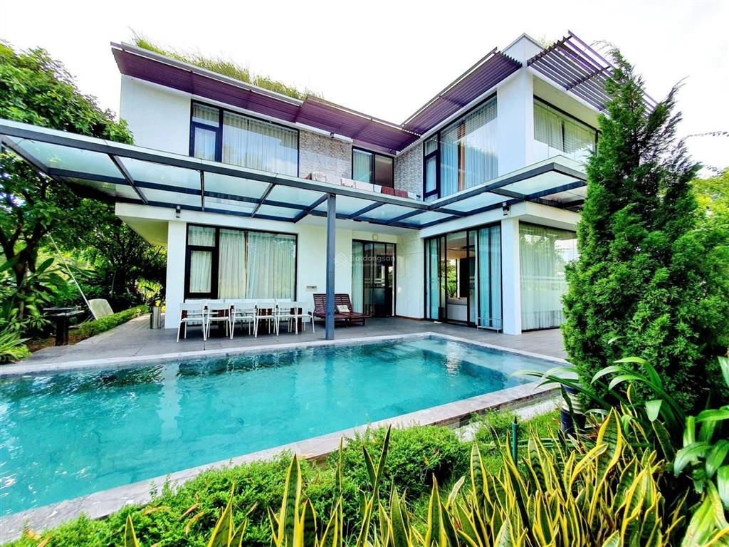 Bán gấp villa 3 mặt thoáng view hồ thiên yến, sổ lâu dài 345m², 4 pn, bể bơi riêng, full nội thất
