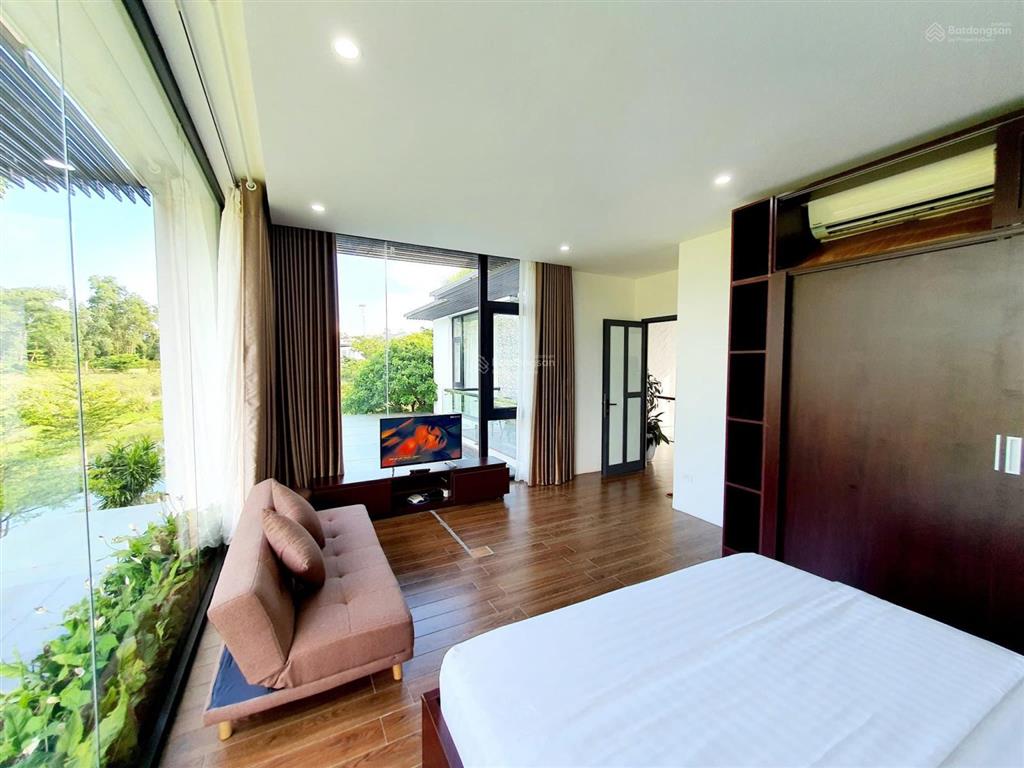 Bán gấp villa 3 mặt thoáng view hồ thiên yến, sổ lâu dài 345m², 4 pn, bể bơi riêng, full nội thất