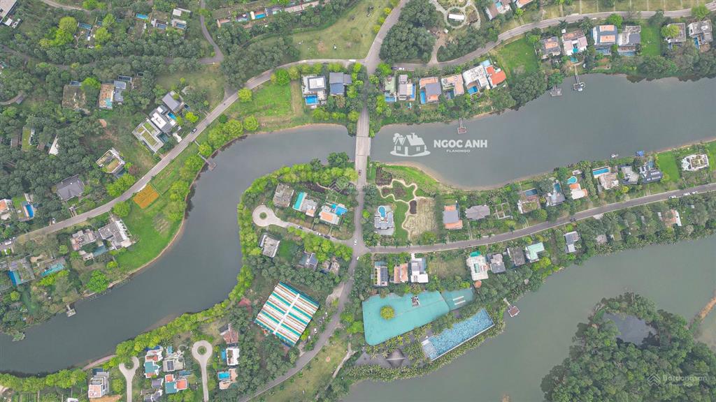 Bán gấp villa 3 mặt thoáng view hồ thiên yến, sổ lâu dài 345m², 4 pn, bể bơi riêng, full nội thất