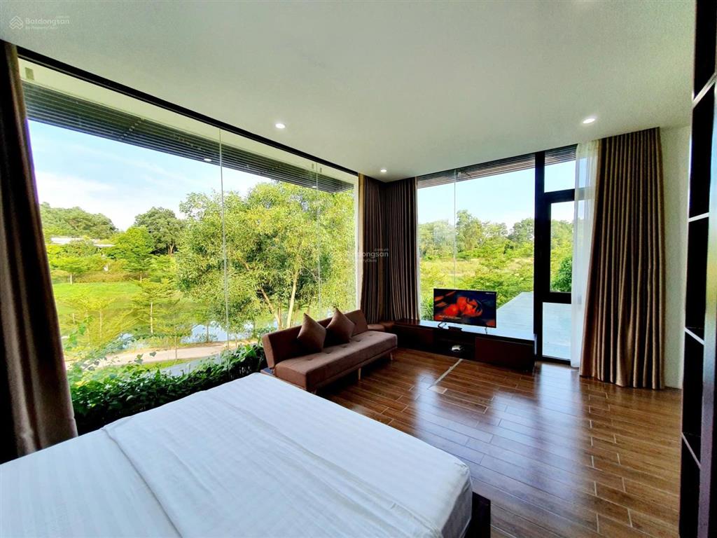 Bán gấp villa 3 mặt thoáng view hồ thiên yến, sổ lâu dài 345m², 4 pn, bể bơi riêng, full nội thất