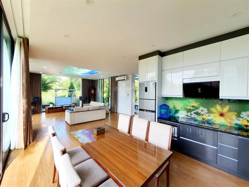 Bán gấp villa 3 mặt thoáng view hồ thiên yến, sổ lâu dài 345m², 4 pn, bể bơi riêng, full nội thất
