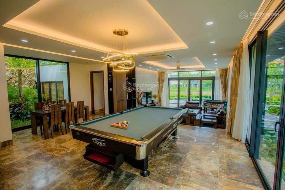 Bán nhanh villa flamingo view hồ đại lải diện tích 323m2, 3 pn, sân vườn rộng, bể bơi riêng 10 tỷ