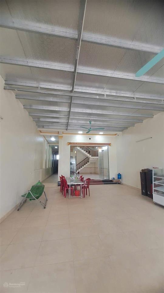 Cho thuê nhà riêng sát bệnh viện bạch mai 2  170m 3 tầng 11 phòng ngủ 12wc, hiệu thuốc, siêu thị