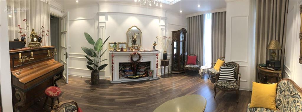 Nhà đủ rộng  đủ riêng tư  đủ tiện nghi để cả gia đình an cư (hoặc chuyên gia ở dài hạn)