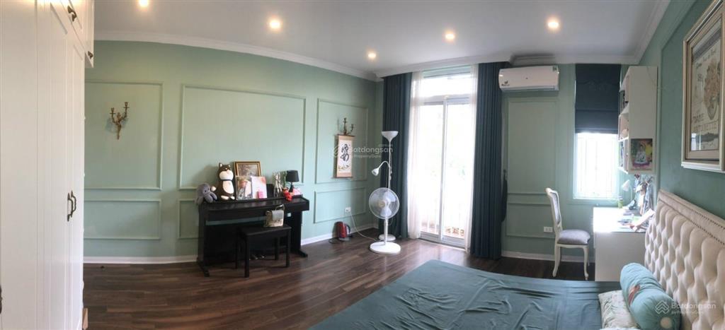 Nhà đủ rộng  đủ riêng tư  đủ tiện nghi để cả gia đình an cư (hoặc chuyên gia ở dài hạn)