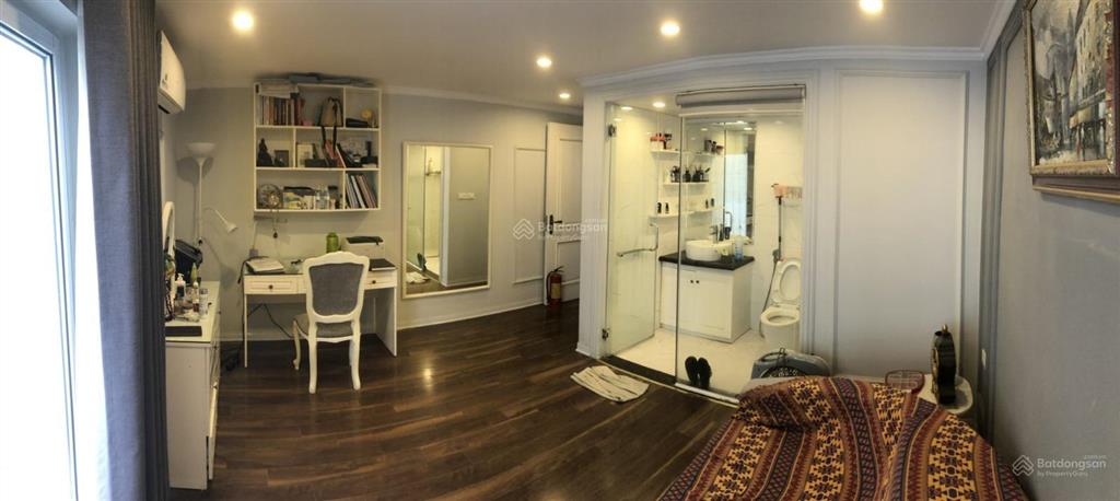 Nhà đủ rộng  đủ riêng tư  đủ tiện nghi để cả gia đình an cư (hoặc chuyên gia ở dài hạn)