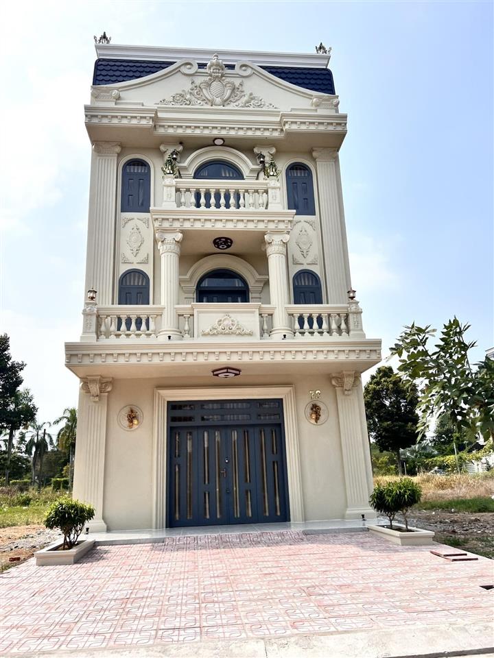 Chủ gửi bán căn nhà tân cổ điển sang trọng đường 7,5m, lề 4,5m, giá nhỉnh 7 tỷ có tl, sẵn sổ
