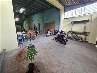 Cho thuê kho 303m2. ngang 7m. hxt đường chiêu liêu, tân đông hiệp, hồ chí minh. giá 15 triệu/tháng