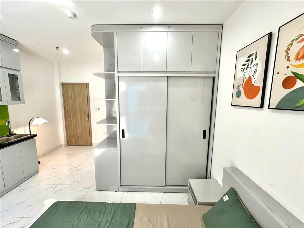 Bán tòa căn hộ dịch vụ cầu giấy 18 phòng, dòng tiền 1.1 tỷ, gần ô tô, đủ pccc, 83m2