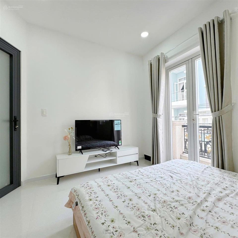Toà căn hộ dịch vụ yên lãng, lô góc 2 thoáng, 11 pkk, 40m ô tô tránh, sát đh thuỷ lợi, dt 60tr, 75m