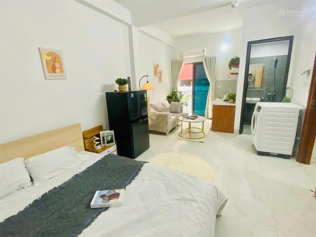 Tòa nhà dòng tiền chùa láng, 13 phòng, dòng tiền 6%, ngõ ba gác thông, 10m ra phố, 72m2